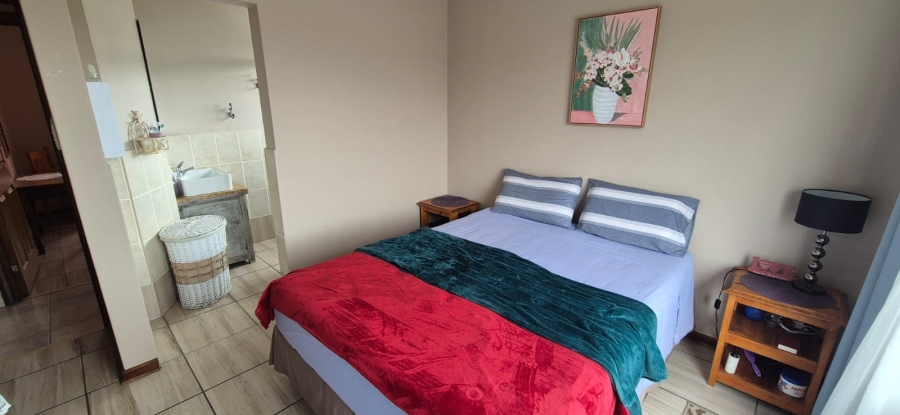 4 Bedroom Property for Sale in Seemeeu Park Western Cape